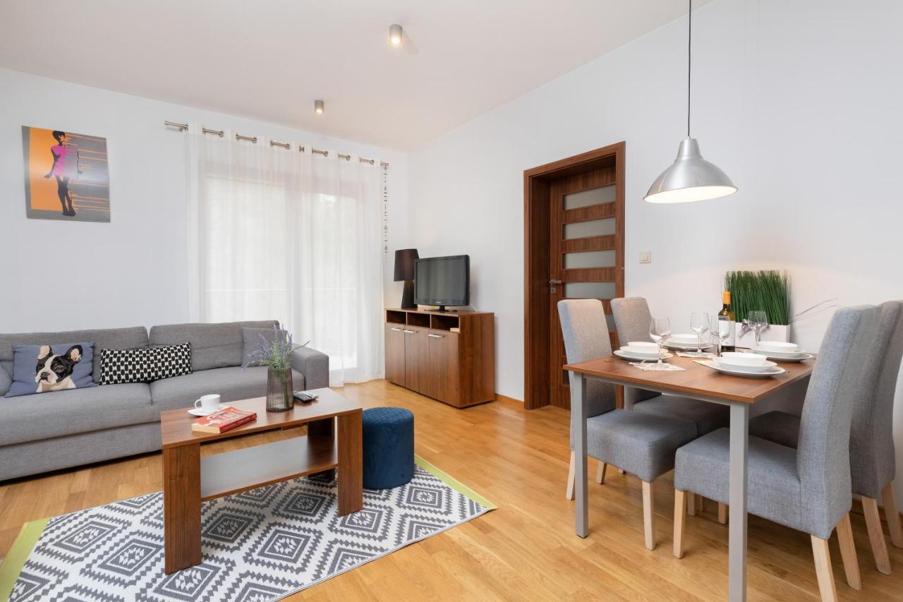 Villa 4 Pory Roku By Noclegi Renters Jastrzębia Góra المظهر الخارجي الصورة